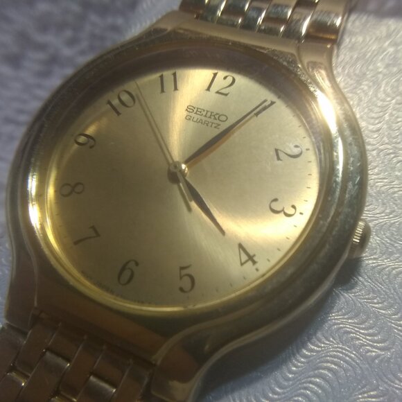 Seiko Quartz Watch V701-6K69 Thin All Gold Bracelet Men New Bat Clear Great !!! - Picture 5 of 13